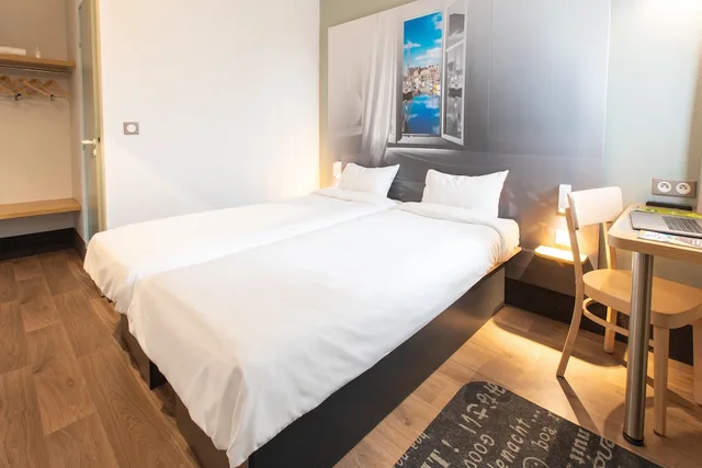 غرفة بسريرين منفصلين، B&B Hotel Saint Malo Centre 2/6