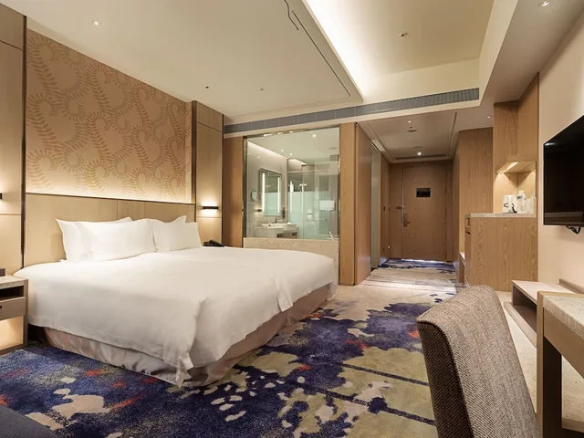 Deluxe, Twin Beds, Fame Hall Garden Hotel 1/4