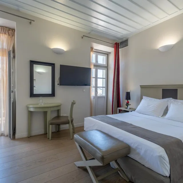 Superior, Double or Twin Bed, Grand Sarai Nafplio 5/6