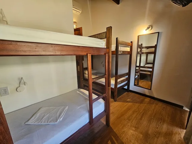 Female Dorm, Female Only, Traditional، Bamboo Buzios Hostel 1/7