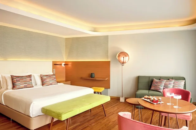 جناح تنفيذي بسرير كينج بإطلالة على المدينة، Zeus Essence Wyndham Athens Residence 1/10