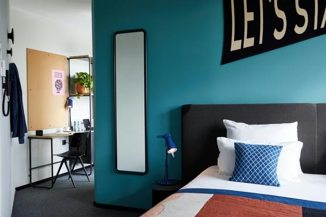 Deluxe Terrace Palace View، The Social Hub Madrid 4* 2/2