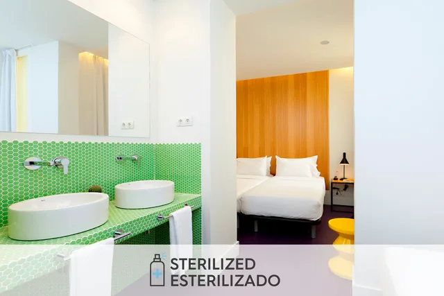 غرفة قياسية رباعية، HOSTAL BUELTA 2/2