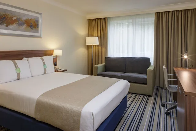 Standard, Double Bed, Sofa, Holiday Inn Stoke On Trent M6 Jct 15 1/6