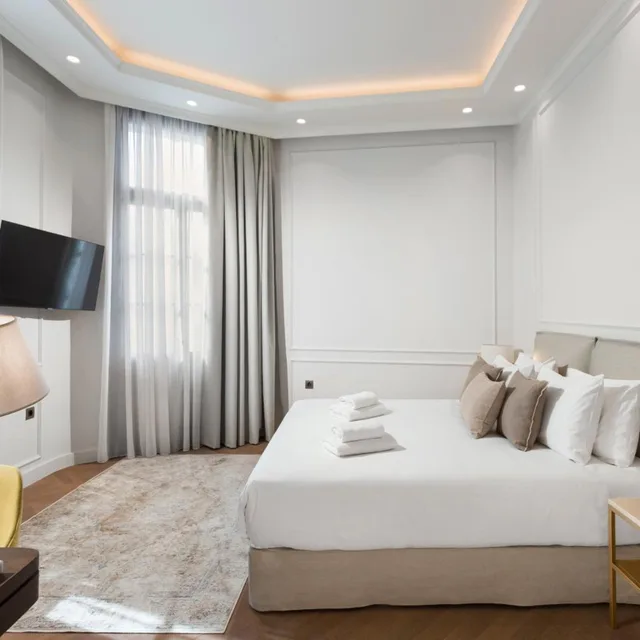 Elegant, Residence, King Bed, Balcony، The Residence Aiolou Suites & SPA 1/5
