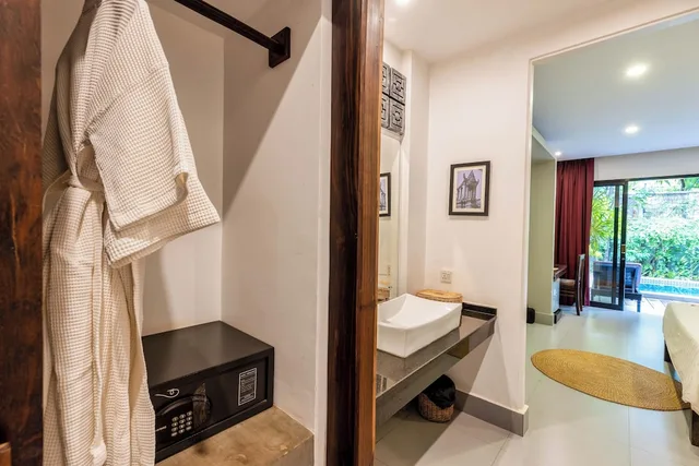 Deluxe, King Bed, Pool Access، Ladear Priviledge Rooms 9/10