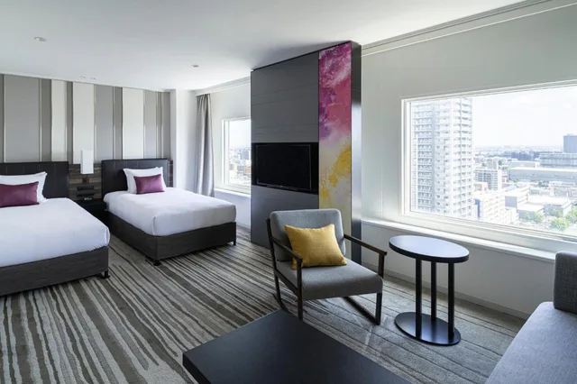 غرفة بريميوم بسريرين منفصلين مع أريكة في طابق مرتفع، Ana Crowne Plaza Sapporo 1/1