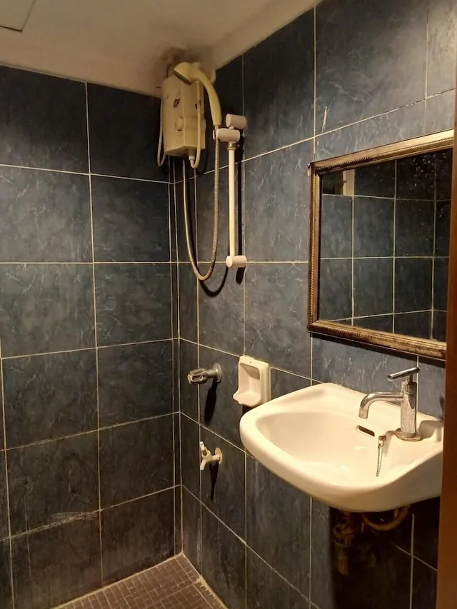 غرفة صغيرة بسرير مزدوج، MB s Garden Inn 4/5