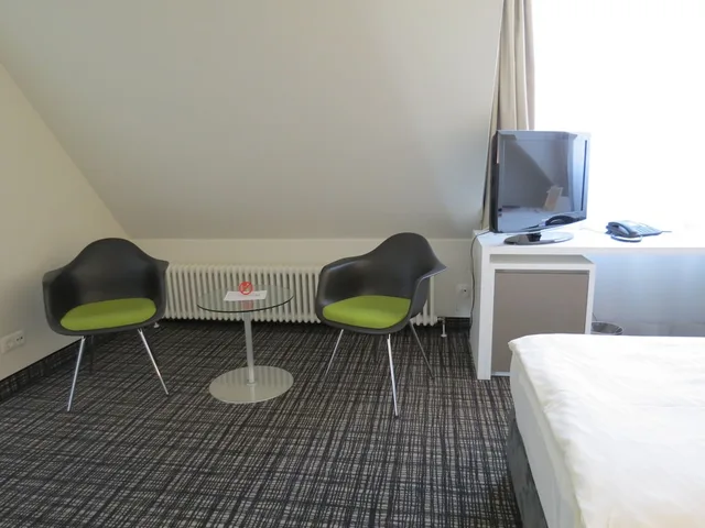 Standard, King Bed, Comfor Hotel 10/10