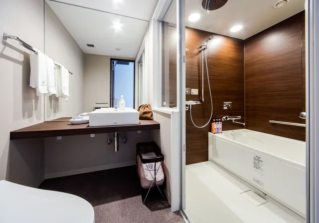 Relax, Queen Bed, Main Building, Smoking، DAIWA ROYNET HOTEL MATSUYAMA 3/5