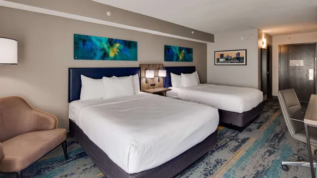 غرفة قياسية بسريرين كوين، Best Western Plus Augusta North Inn & Suites 1/4