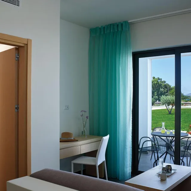 جناح بإطلالة على الحديقة بغرفة نوم واحدة، Tui Magic Life Plimmiri 3/5
