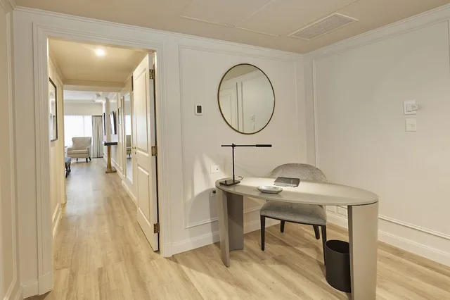 Executive, Suite, King Bed, Corner, Hotel Emperador Buenos Aires 7/7