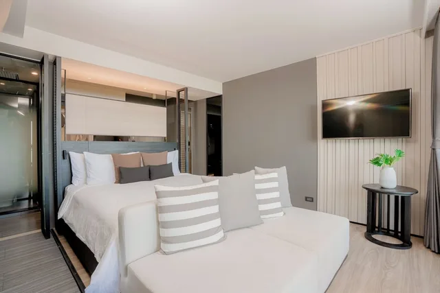 Ocean, Executive, King Bed, Bayphere Hotel Pattaya JC 3/10