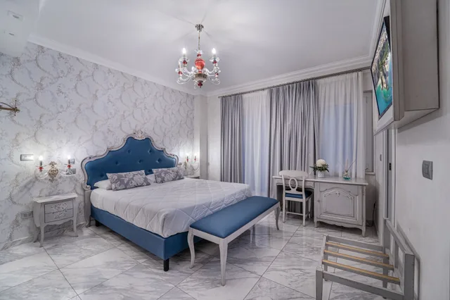 غرفة ديلوكس بسرير مزدوج، Hotel Colomba D' Oro - Tropea 1/3