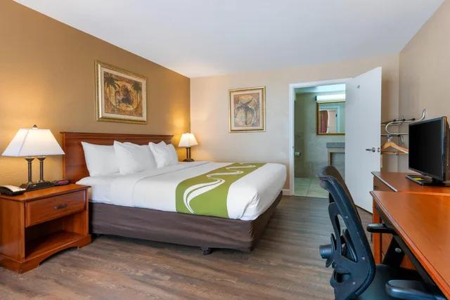 غرفة بسرير مزدوج، Quality Inn & Suites Conference Center 3/10