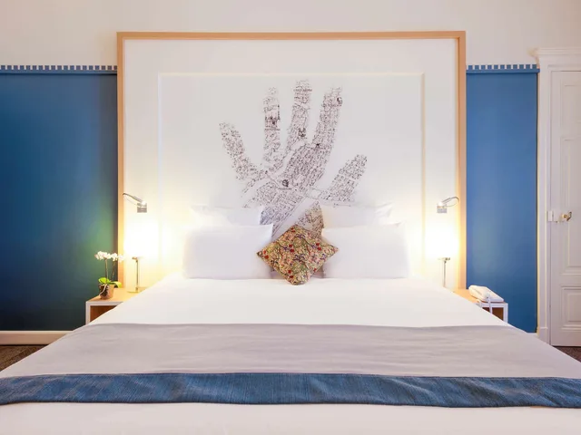 غرفة بريميوم بريفيليج بسرير كوين مع أريكة، Mercure Lyon Centre Chateau Perrache 1/9