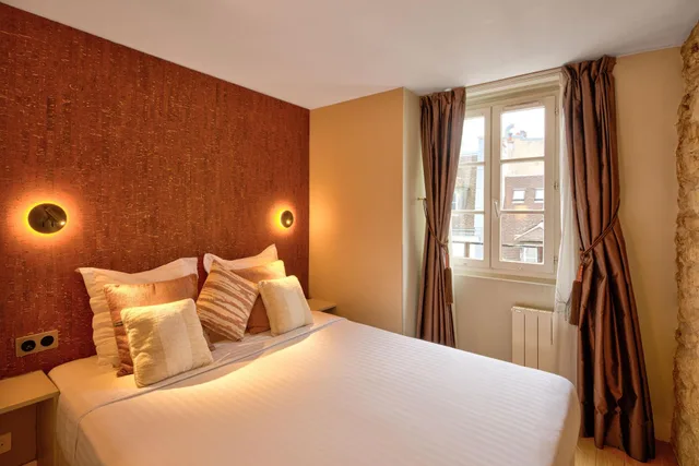 دوبلكس بإطلالة على المدينة بشرفة بغرفتي نوم، Apartments Du Louvre - St-Honoré 1/5