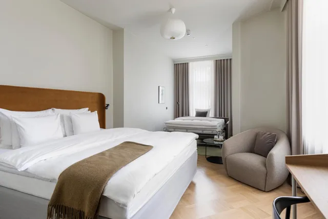 غرفة ديلوكس بسرير كوين، Solo Sokos Hotel Torni Helsinki 3/10