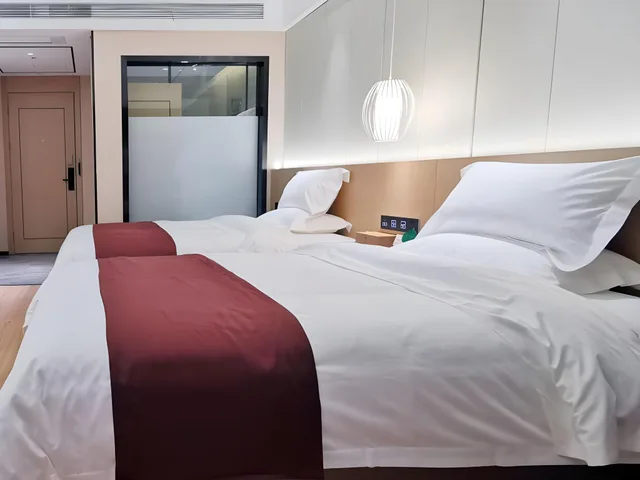غرفة بسريرين منفصلين، GYA Jurong Yinglun International Hotel 1/1