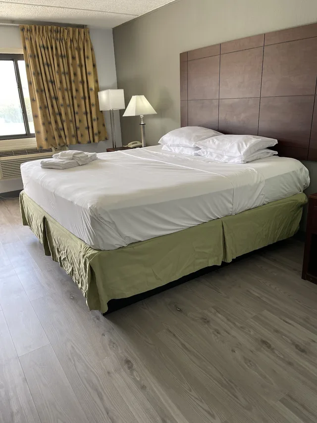 غرفة بسرير كينج، Americas Best Value Inn Central Valley 4/10