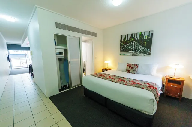 1 Bedroom, Apartment, Queen Bed, MIRO APARTMENTS 1/10