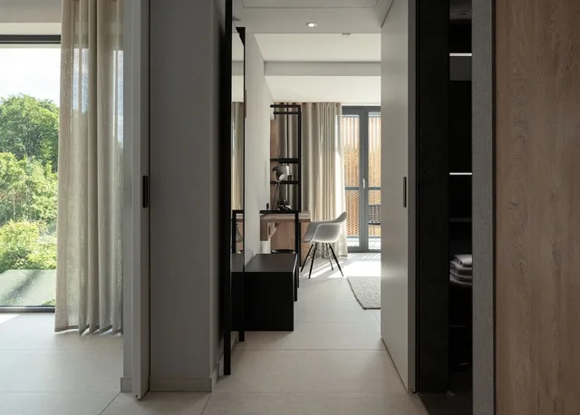 Design, Studio, King Bed، Hotel Vierjahreszeiten Iserlohn 4/4