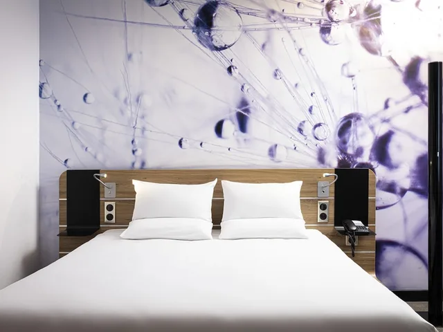 غرفة سوبيريور بسرير كوين مع أريكة، Novotel Poznan Centrum 6/9
