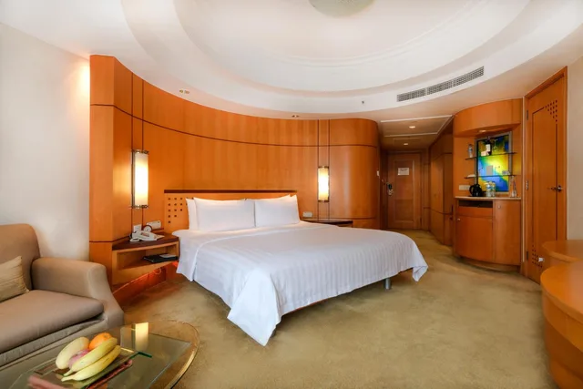Horizon, Club, Deluxe, King Bed، Makati Shangri-La 4/6