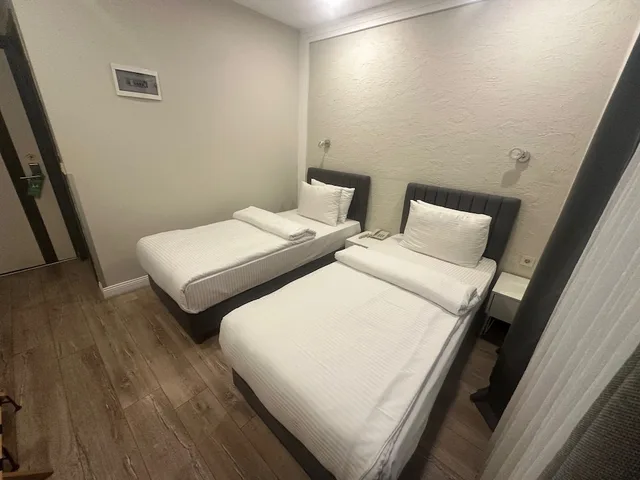 غرفة عائلية رباعية بسرير كوين وسريرين منفصلين، Actuel Life Hotel 1/9