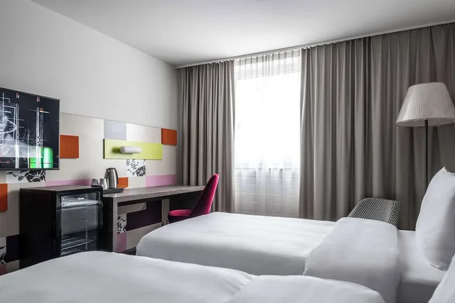 Plus, Penta, King Bed، PENTAHOTEL WIESBADEN 3/6