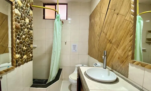 غرفة عائلية، Hotel Sol y Playa Montanita 5/9