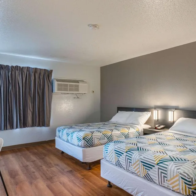 غرفة ديلوكس رباعية للمدخنين، Motel6 Branford, CT - New Haven 4/10