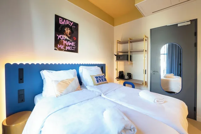 غرفة ديلوكس بسرير كوين بشرفة، City Hotel Rembrandt Square 3/10