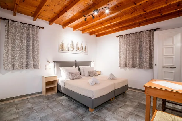 Lanai, Deluxe, Twin Beds, Mountain View، Kontaratos Studios & Apartments 2/5