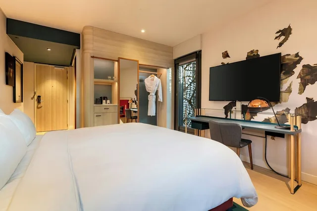 غرفة بسرير كينج بإطلالة، Renaissance Amsterdam Hotel 4/9