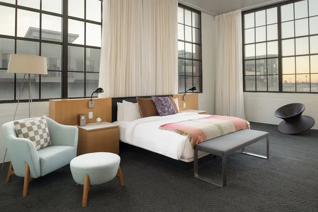 Loft, Luxury, Suite, King Bed، Fordson Hotel Unbound Collection by Hyatt 2/6