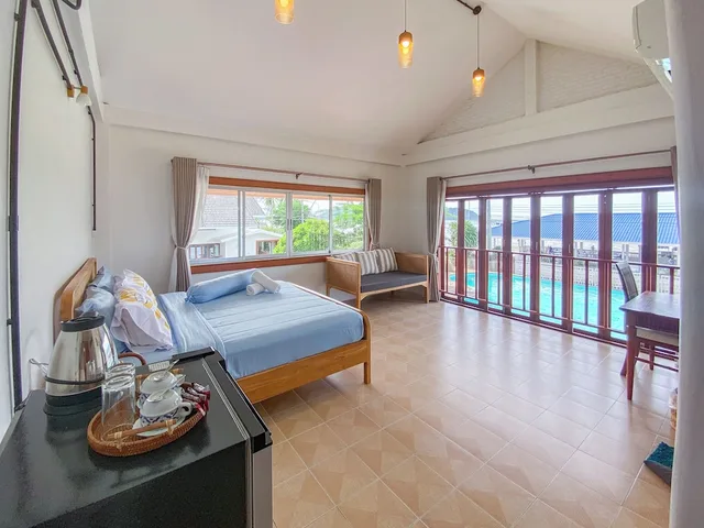 غرفة بريميوم بسرير كينج بإطلالة على البحر، Bang Saphan Resort Hotel 6/10