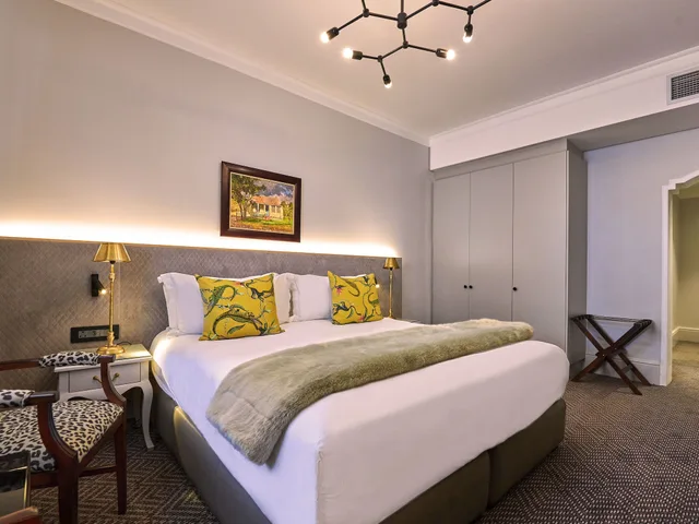 Classic Room, The Winchester Hotel 1/10