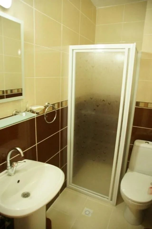 غرفة قياسية ثلاثية بثلاثة أسرّة، Hotel Torun 2/2
