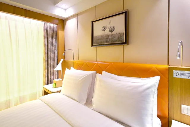 غرفة سوبيريور بسرير كوين، Royal Dragon Hotel 6/10