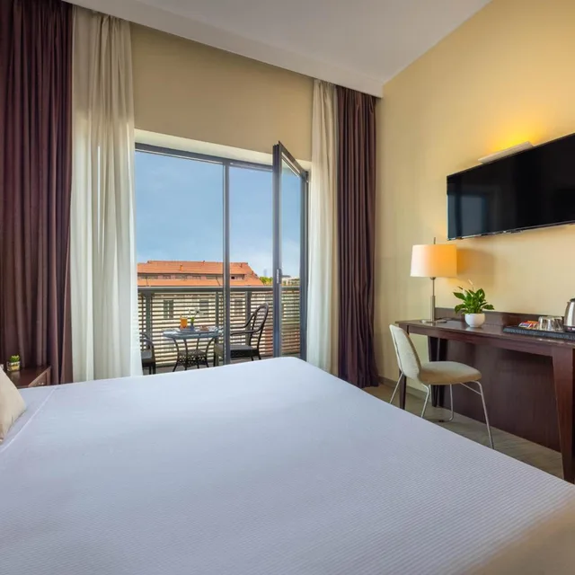 غرفة سوبيريور بسرير كينج، iH Hotels Milano Watt 13 3/10