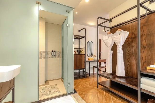 غرفة سوبيريور بسريرين منفصلين بشرفة، Lumiere Boutique Vy Da 3/4