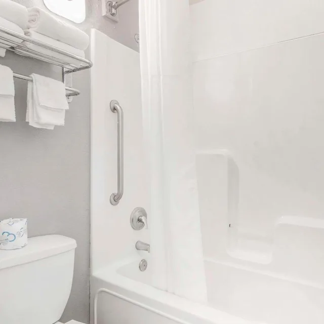 جناح بسرير كوين، Quality Inn & Suites Hardeeville - Savannah North 8/9