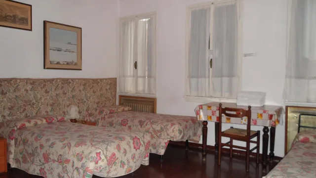 غرفة رباعية بحمام مشترك، Locanda Ca Foscari 1/1