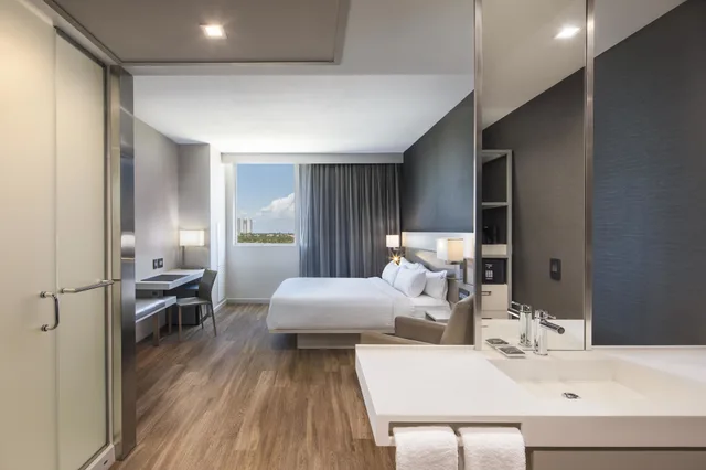 استوديو بسرير كينج، AC Hotel by Marriott Miami Aventura 1/4