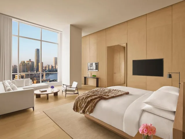 Bund, Penthouse, King Bed, with View، The Shanghai Edition 1/5
