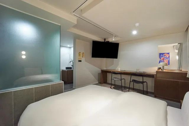 Deluxe, Double Bed, Hotel Yaja Nampo Lotte 5/9