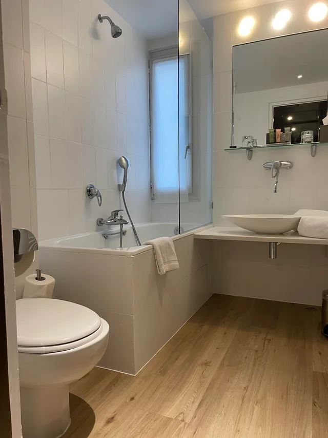 غرفة سوبيريور بسرير كينج، Hotel Pergolese - Paris Champs Elysees 5/7