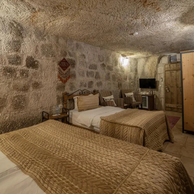 غرفة قياسية ثلاثية، Tekkaya Cave Hotel 1/3